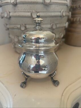 SHEFFIELD Silver Plated Decorative Lidded Jar with Claw Feet MADE IN USA